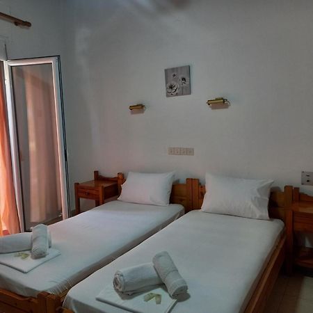 Hotel Tainaro Loutra Edipsou  Buitenkant foto