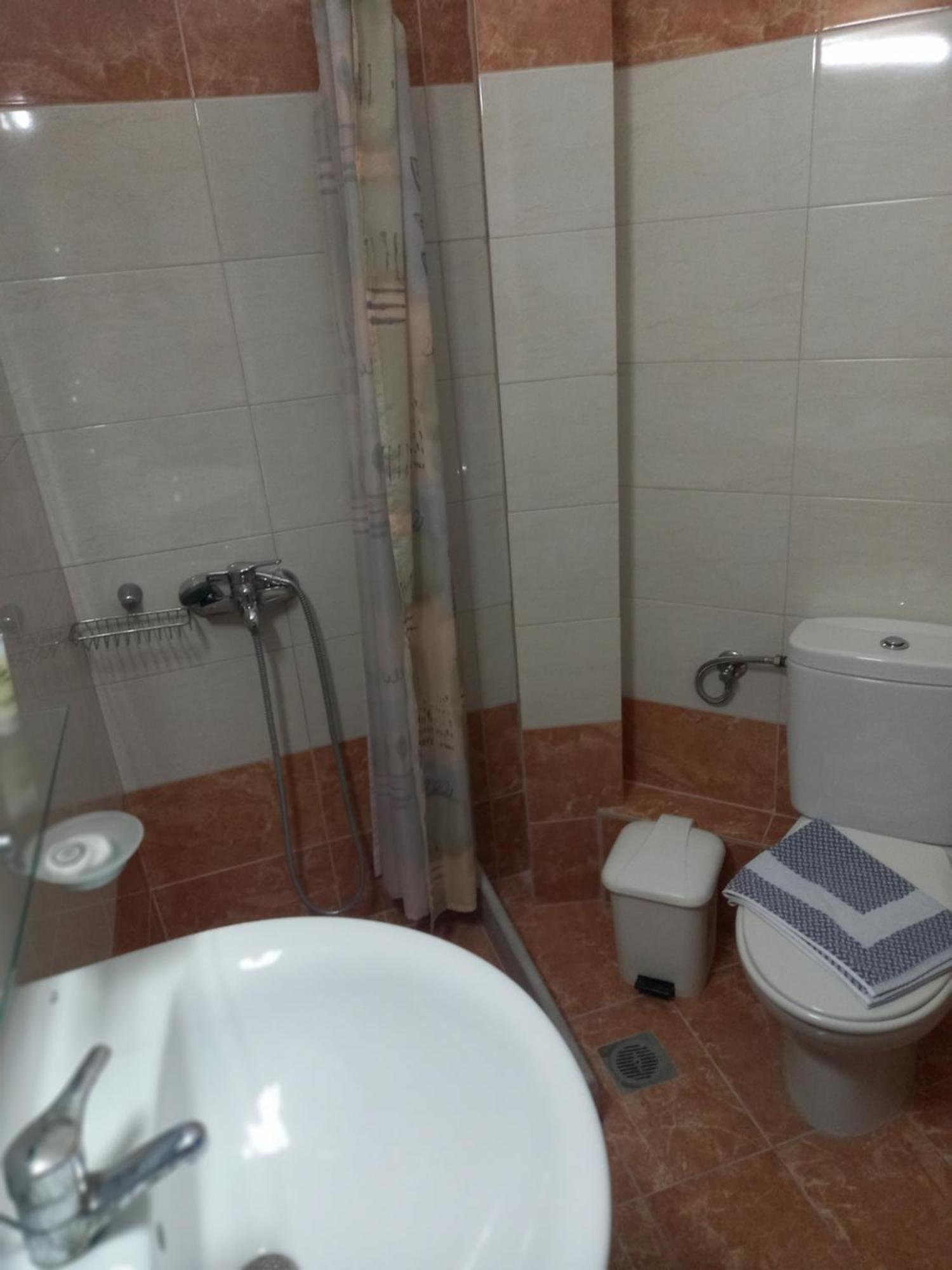 Hotel Tainaro Loutra Edipsou  Buitenkant foto
