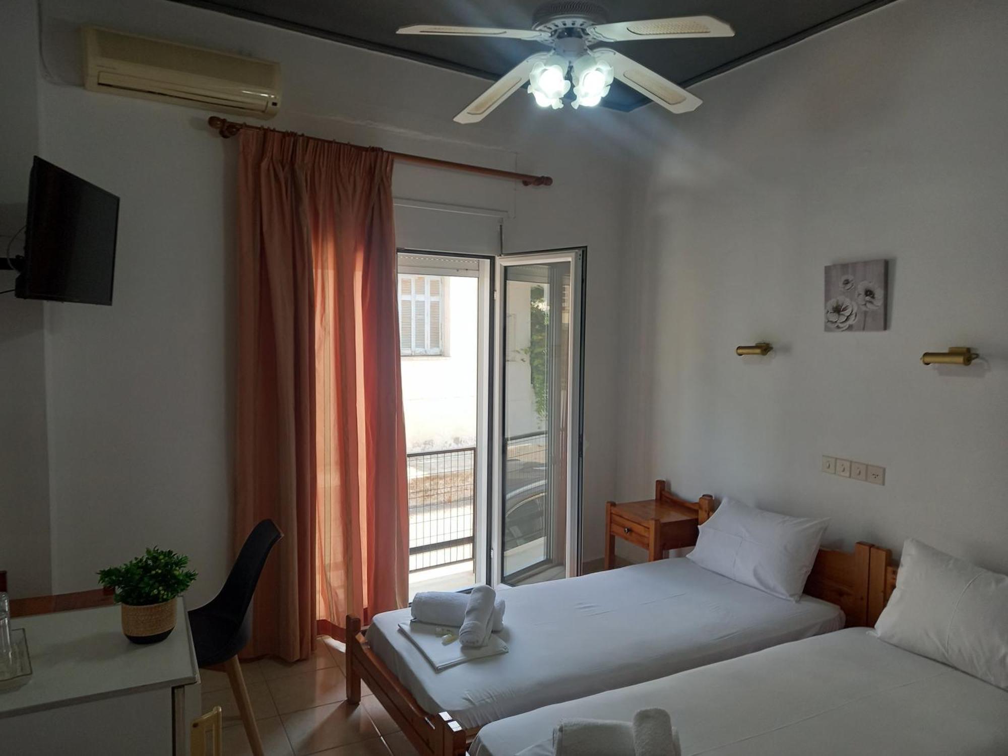 Hotel Tainaro Loutra Edipsou  Buitenkant foto